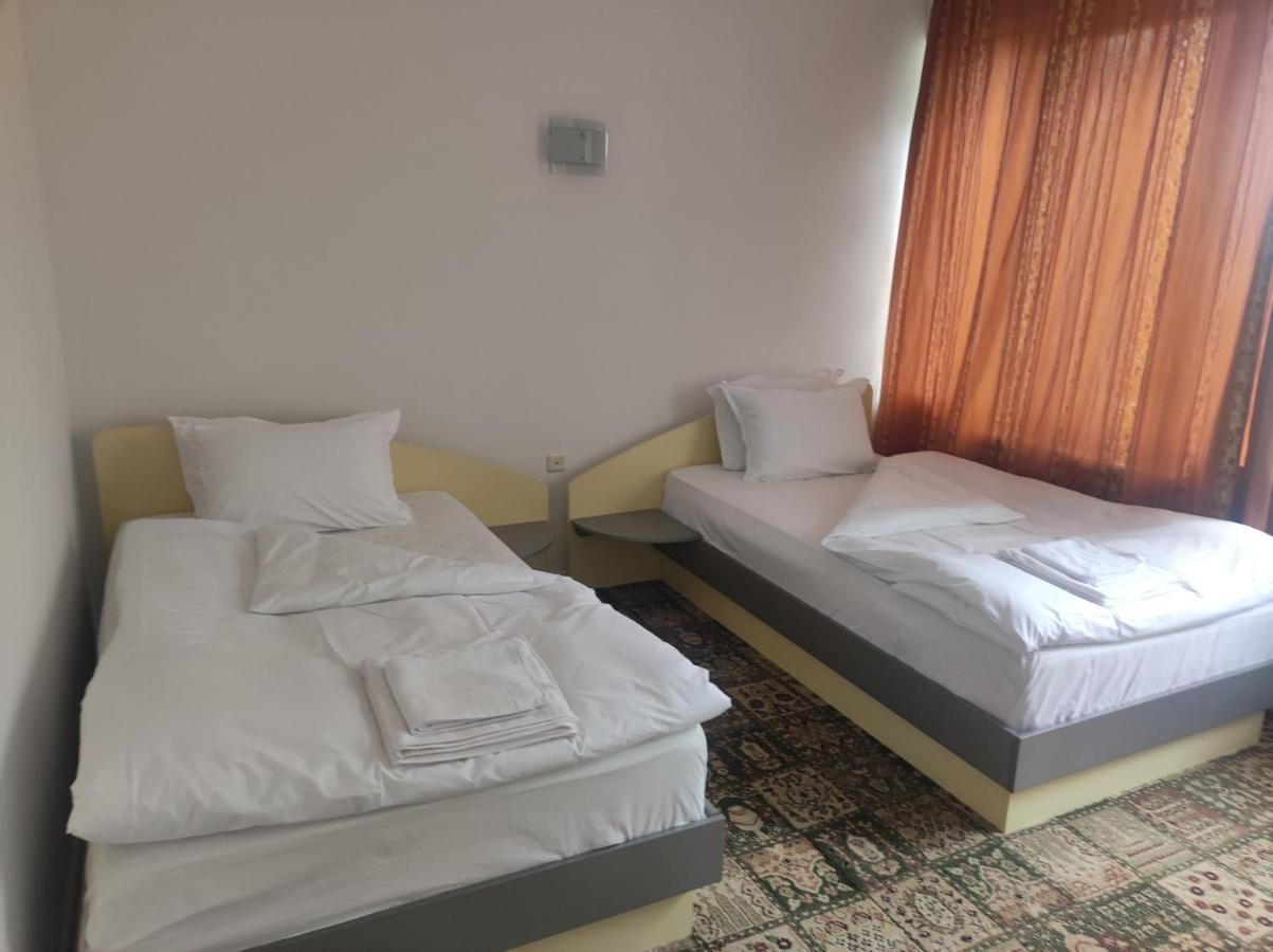 Кианти Hotel Kŭrdzhali Eksteriør billede