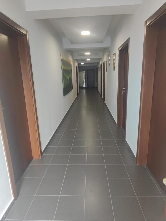 Кианти Hotel Kŭrdzhali Eksteriør billede