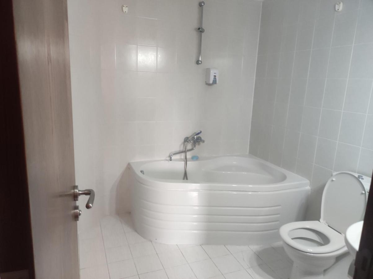 Кианти Hotel Kŭrdzhali Eksteriør billede