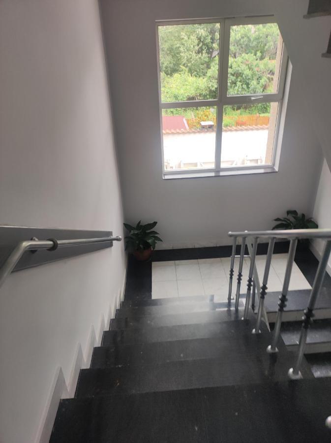 Кианти Hotel Kŭrdzhali Eksteriør billede